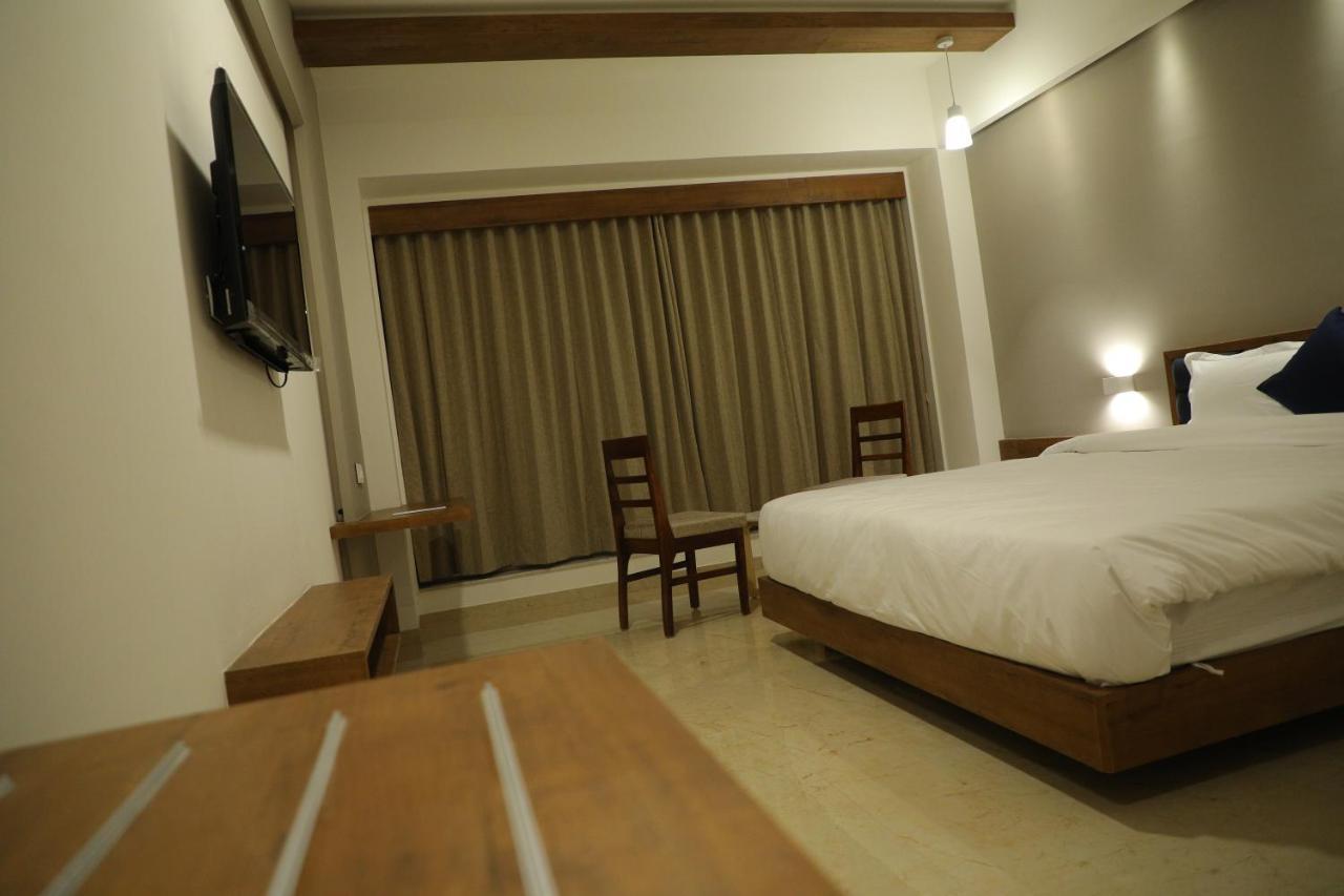 Vits The Somnath Gateway Hotel Exterior photo