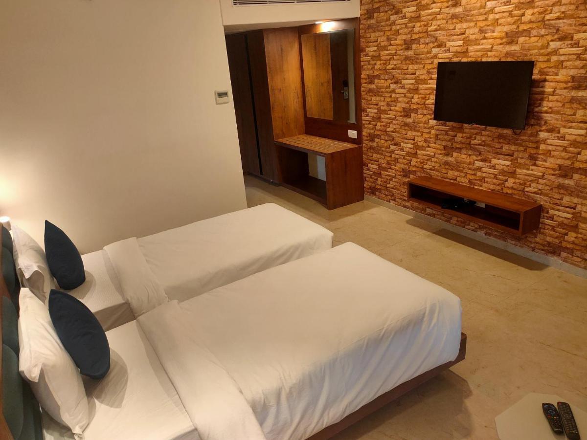 Vits The Somnath Gateway Hotel Exterior photo